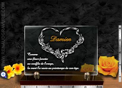 Article fun�raire en verre